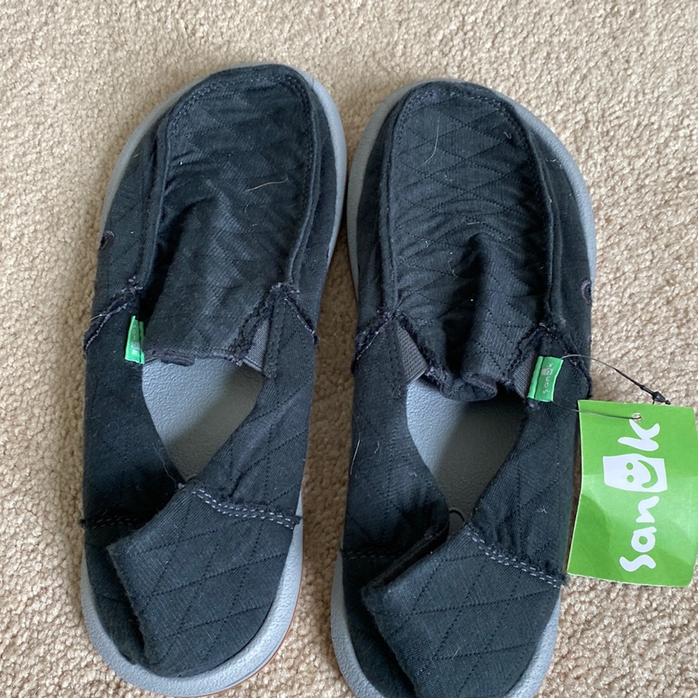 New size 5 Sanuk
